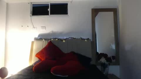 Snapshot of sabrina_brunette chatting on June 1, 2:57 am sabrina online show from June 1, 2:57 am