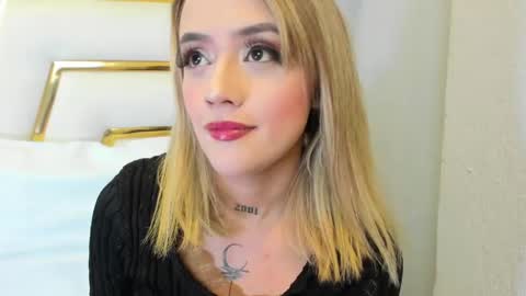 Snapshot of sabrina_cole chatting on January 8, 3:19 am . Sabrina Cole . online show from January 8, 3:19 am