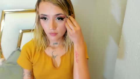 Snapshot of sabrina_cole chatting on February 2, 12:46 pm . Sabrina Cole . online show from February 2, 12:46 pm