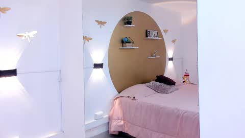 Snapshot of sabrina_cutee chatting on December 4, 7:33 pm Sabrinaaa online show from December 4, 7:33 pm