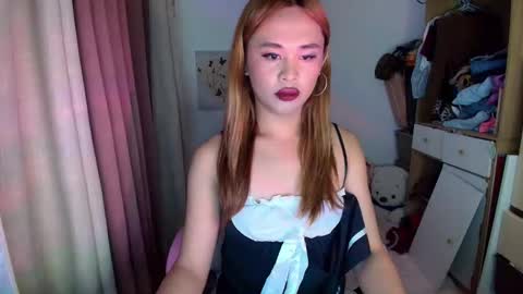 sabrina_hottyxx online show from May 8, 2:33 pm
