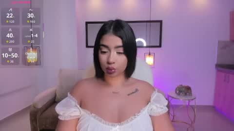 Snapshot of sabrina_nova chatting on July 5, 9:55 pm Sabrina online show from July 5, 9:55 pm