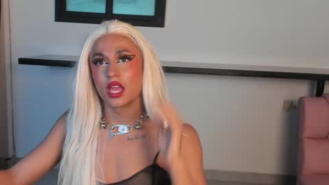 Sabrina Rose  online show from January 12, 6:39 am