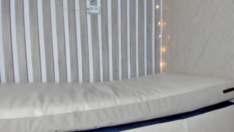 mariana  online show from December 27, 9:54 pm