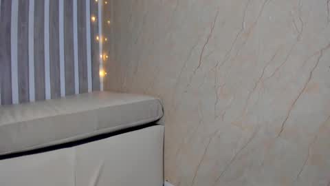 mariana  online show from January 16, 12:02 am