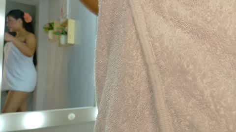 mariana  online show from September 18, 11:29 pm