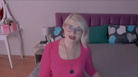 Sabrina MacMarren online show from January 29, 6:18 pm