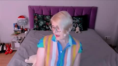 Sabrina MacMarren online show from January 14, 4:12 pm