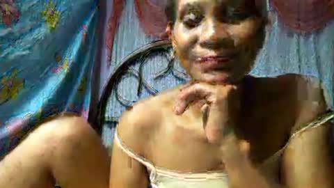 Snapshot of sabrinamae69 chatting on December 16, 2:33 pm naden online show from December 16, 2:33 pm
