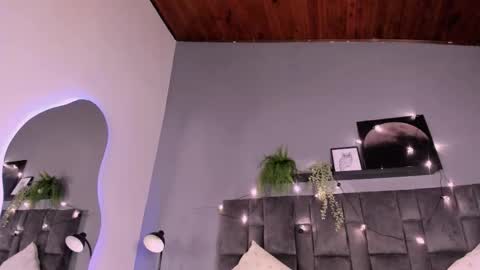 Snapshot of sabrinaspell_ chatting on November 8, 11:43 am S A B R I N A online show from November 8, 11:43 am