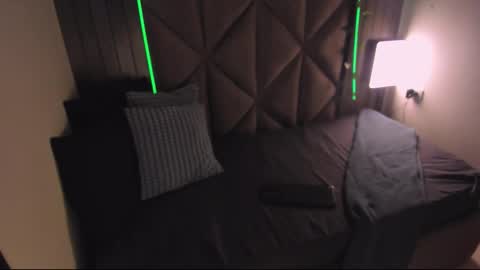 Snapshot of sabrinaspell_ chatting on November 18, 11:36 am S A B R I N A online show from November 18, 11:36 am