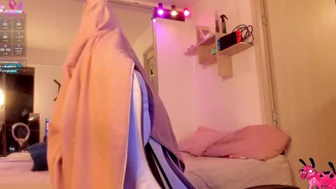 Snapshot of sabrinawiid chatting on January 18, 3:43 am Sabrina online show from January 18, 3:43 am