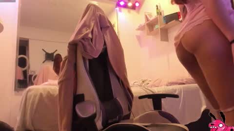 Snapshot of sabrinawiid chatting on March 28, 2:55 am Sabrina online show from March 28, 2:55 am