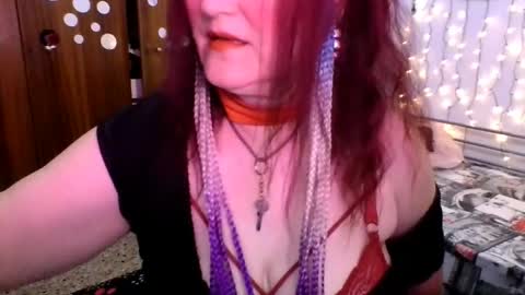 SabrinaXlovess online show from April 10, 6:23 pm