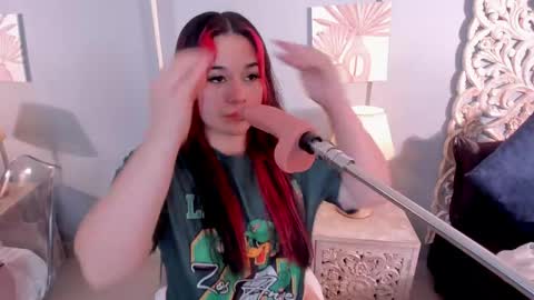 Snapshot of sabrinna_fox chatting on May 23, 7:40 pm sabrinna online show from May 23, 7:40 pm