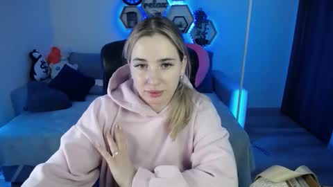 Sabrina Violet online show from November 9, 9:07 am