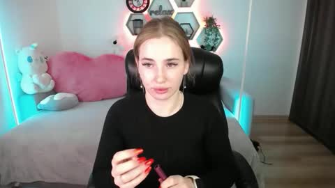 Sabrina Violet online show from April 27, 8:01 am