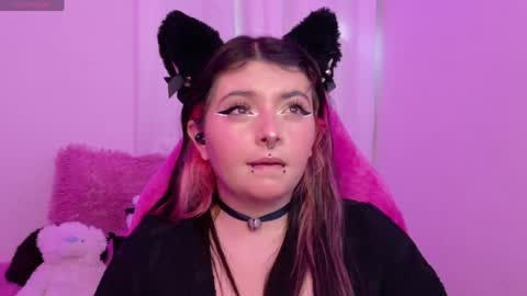 Snapshot of sachi_meow chatting on May 4, 10:39 pm Ig online show from May 4, 10:39 pm