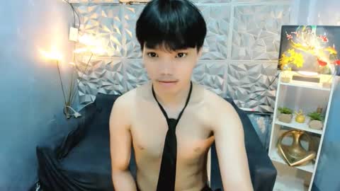 Snapshot of sachi_saint chatting on February 7, 3:10 am Sachi online show from February 7, 3:10 am