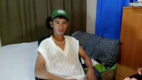 Snapshot of sachu01 chatting on May 6, 7:57 am Sachu01 online show from May 6, 7:57 am