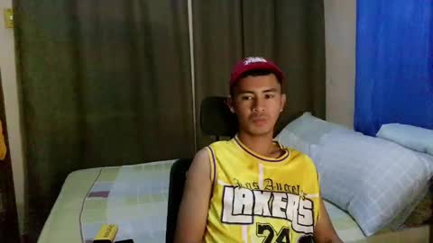 Snapshot of sachu01 chatting on May 20, 7:58 am Sachu01 online show from May 20, 7:58 am