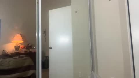 R online show from October 6, 5:05 am