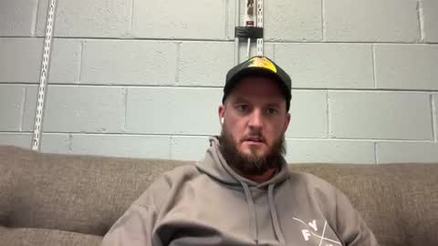 Snapshot of sacredroses chatting on December 2, 8:59 pm sacredroses online show from December 2, 8:59 pm