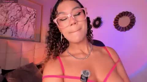 Sophie online show from July 29, 3:37 am