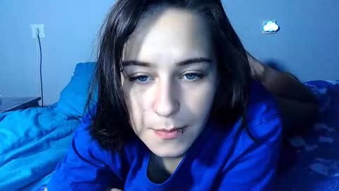 Snapshot of sademoface chatting on January 15, 3:22 am pluto online show from January 15, 3:22 am