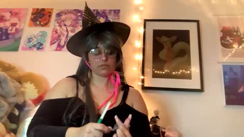 Snapshot of sadgirlsocial chatting on October 21, 11:38 pm sweet angel baby online show from October 21, 11:38 pm