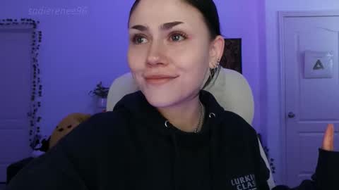 Sadie Renee  online show from December 15, 11:31 pm