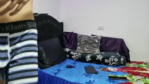 Snapshot of sadistic_cave chatting on December 15, 6:17 am sadistic cave online show from December 15, 6:17 am