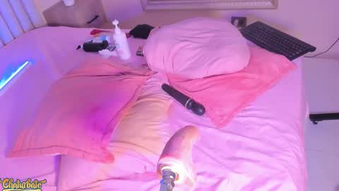 Snapshot of saekohofman chatting on October 31, 5:08 am Mara online show from October 31, 5:08 am