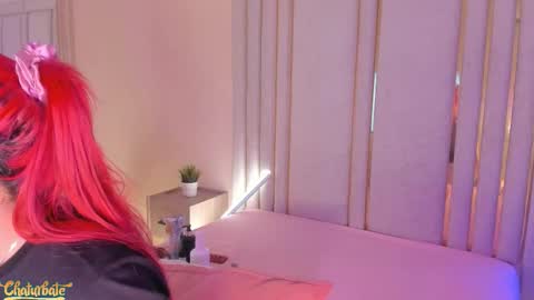 Snapshot of saekohofman chatting on December 1, 4:06 am Mara online show from December 1, 4:06 am