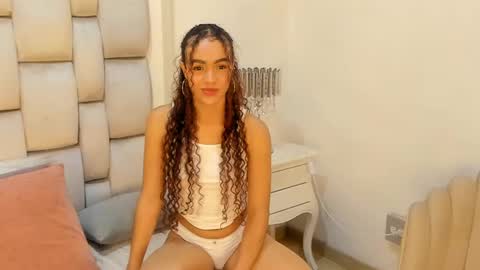 Cattleya online show from December 14, 3:40 am