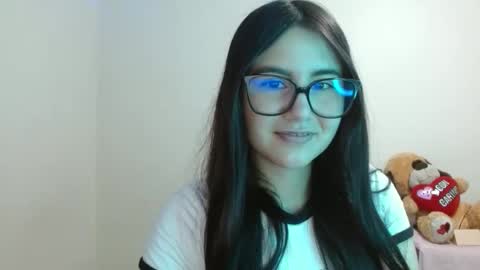 Sahaliefox  online show from September 28, 10:59 pm