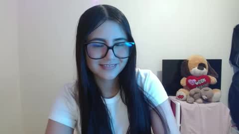 Sahaliefox  online show from October 8, 11:02 pm