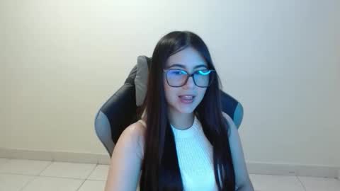 Snapshot of sahaliefox_ chatting on October 29, 9:27 pm Sahaliefox online show from October 29, 9:27 pm