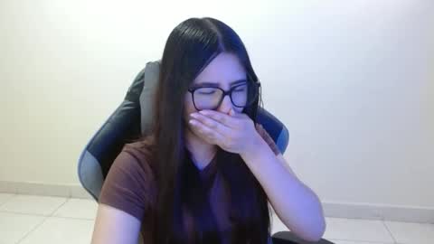 Snapshot of sahaliefox_ chatting on November 12, 3:12 pm Sahaliefox online show from November 12, 3:12 pm