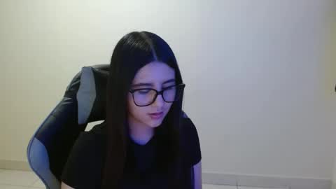 Snapshot of sahaliefox_ chatting on November 20, 9:58 pm Sahaliefox online show from November 20, 9:58 pm