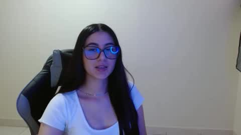 Snapshot of sahaliefox_ chatting on November 27, 8:00 pm Sahaliefox online show from November 27, 8:00 pm