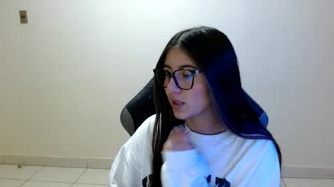 Snapshot of sahaliefox_ chatting on June 29, 8:53 pm Sahaliefox online show from June 29, 8:53 pm