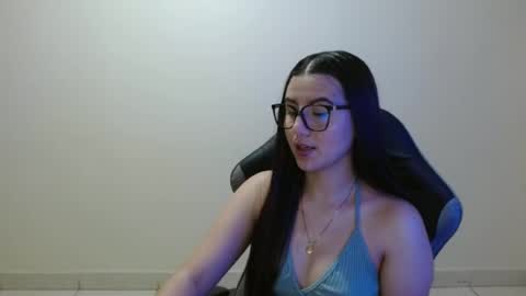 Snapshot of sahaliefox_ chatting on July 6, 9:28 pm Sahaliefox online show from July 6, 9:28 pm