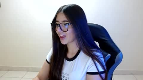 Snapshot of sahaliefox_ chatting on July 15, 9:42 pm Sahaliefox online show from July 15, 9:42 pm