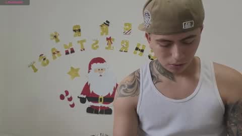 Sahara y Thiago online show from December 18, 11:49 am