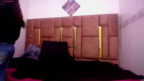 sara online show from January 15, 5:01 am