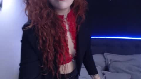 Snapshot of sahra_tayl0r_ chatting on March 6, 3:13 pm SARA online show from March 6, 3:13 pm