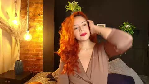 Snapshot of sahra_tayl0r_ chatting on November 3, 2:29 pm SARA online show from November 3, 2:29 pm