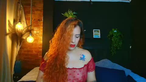 Snapshot of sahra_tayl0r_ chatting on June 5, 2:34 pm SARA online show from June 5, 2:34 pm