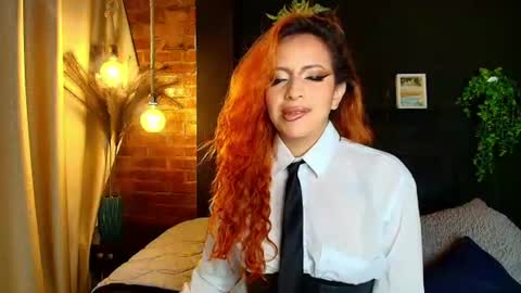 Snapshot of sahra_tayl0r_ chatting on June 22, 2:03 pm SARA online show from June 22, 2:03 pm